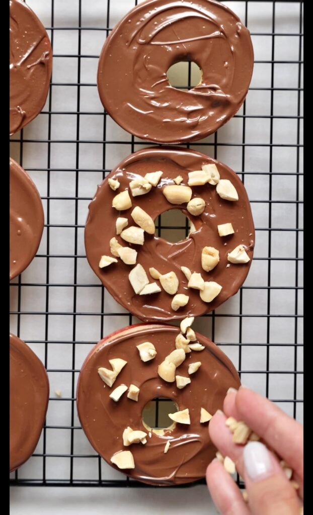 Chocolate Apple Rings - Raquel's Plate